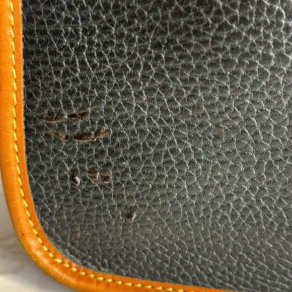 Dooney & Bourke Vtg equestrian blk Pebbled Leather with Brown Trim crossbody - Picture 7 of 15
